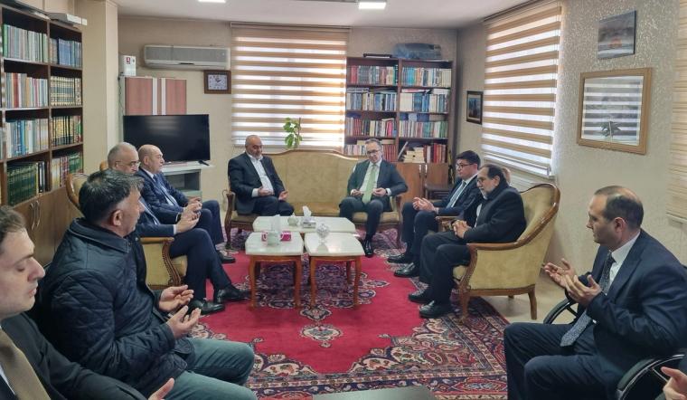 Azerbaycan Devlet Komitesi Başkanı Ramin Memmedov, Kars Ehlibeyt Alimleri Birliği'ni ziyaret etti - Birlik Haber Ajansı