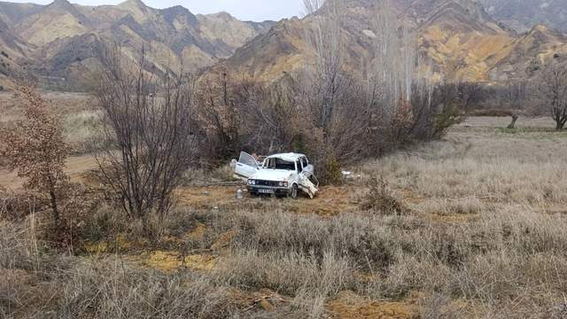 Sivas Suşehri'nde Feci Kaza: 1 Ölü, 2 Ağır Yaralı