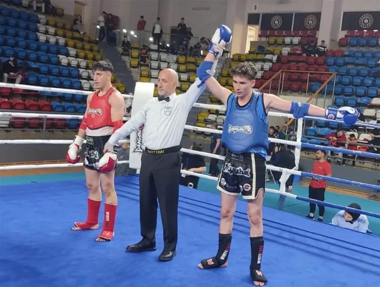 🥋 Sivas Muaythai Takımı Türkiye Şampiyonası’ndan 2 Madalya ile Döndü