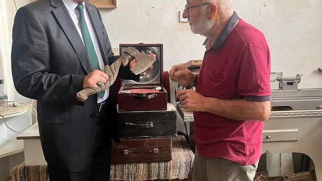 Sivas İl Kültür ve Turizm Müdürü Erdoğan, Ahşap Sanatları Ustası Okurkan'ı Ziyaret Etti
