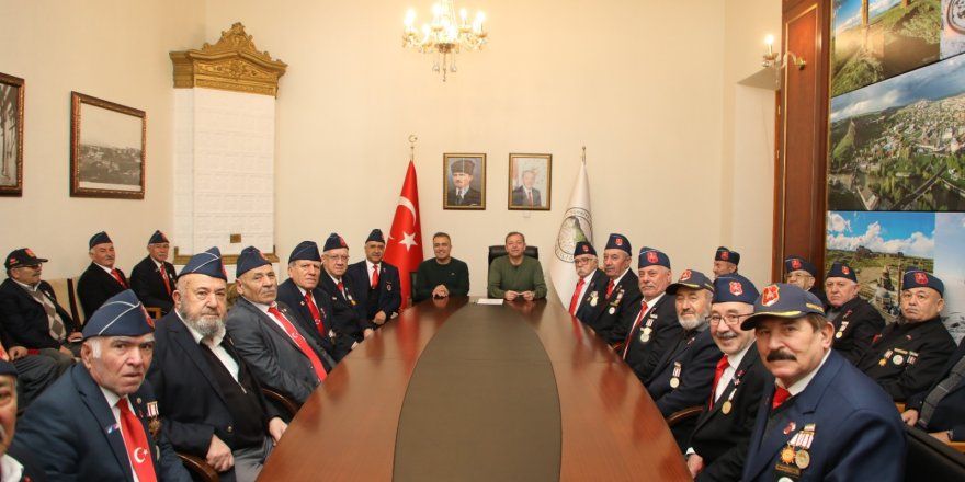 Korsavaş Gaziler Derneği Başkanı Ertuğrul Erdoğan ve Dernek üyelerinden Ziya Polat'a ziyaret - Birlik Haber Ajansı