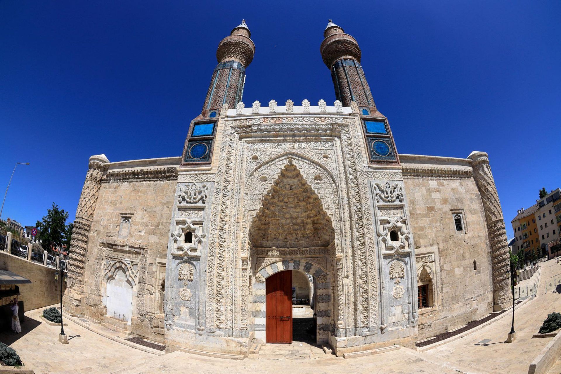 Sivas'ta Üç Medrese Aynı Yıl İnşa Edildi