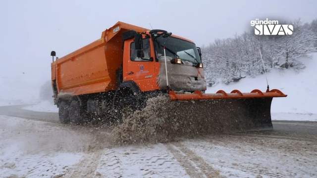 Sivas'ta 158 Yol Ulaşıma Kapalı