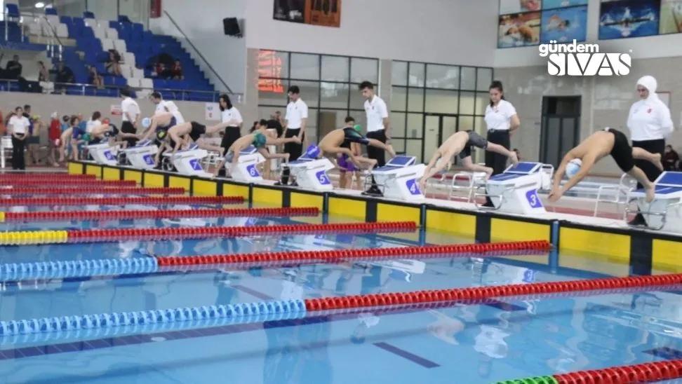 Sivaslı Genç Sporcular Dikkat Çekti