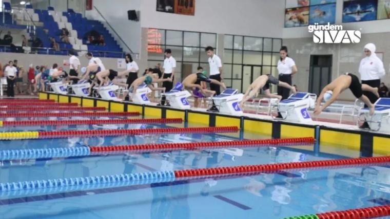 Sivaslı Genç Sporcular Dikkat Çekti