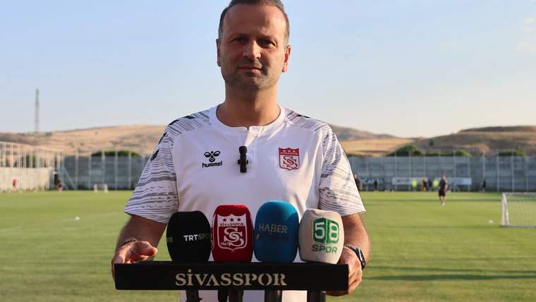 Sivasspor Teknik Direktörü Osman Zeki Korkmaz’dan Gururlandıracak Açıklamalar