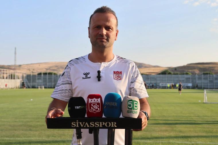 Sivasspor Teknik Direktörü Osman Zeki Korkmaz’dan Gururlandıracak Açıklamalar