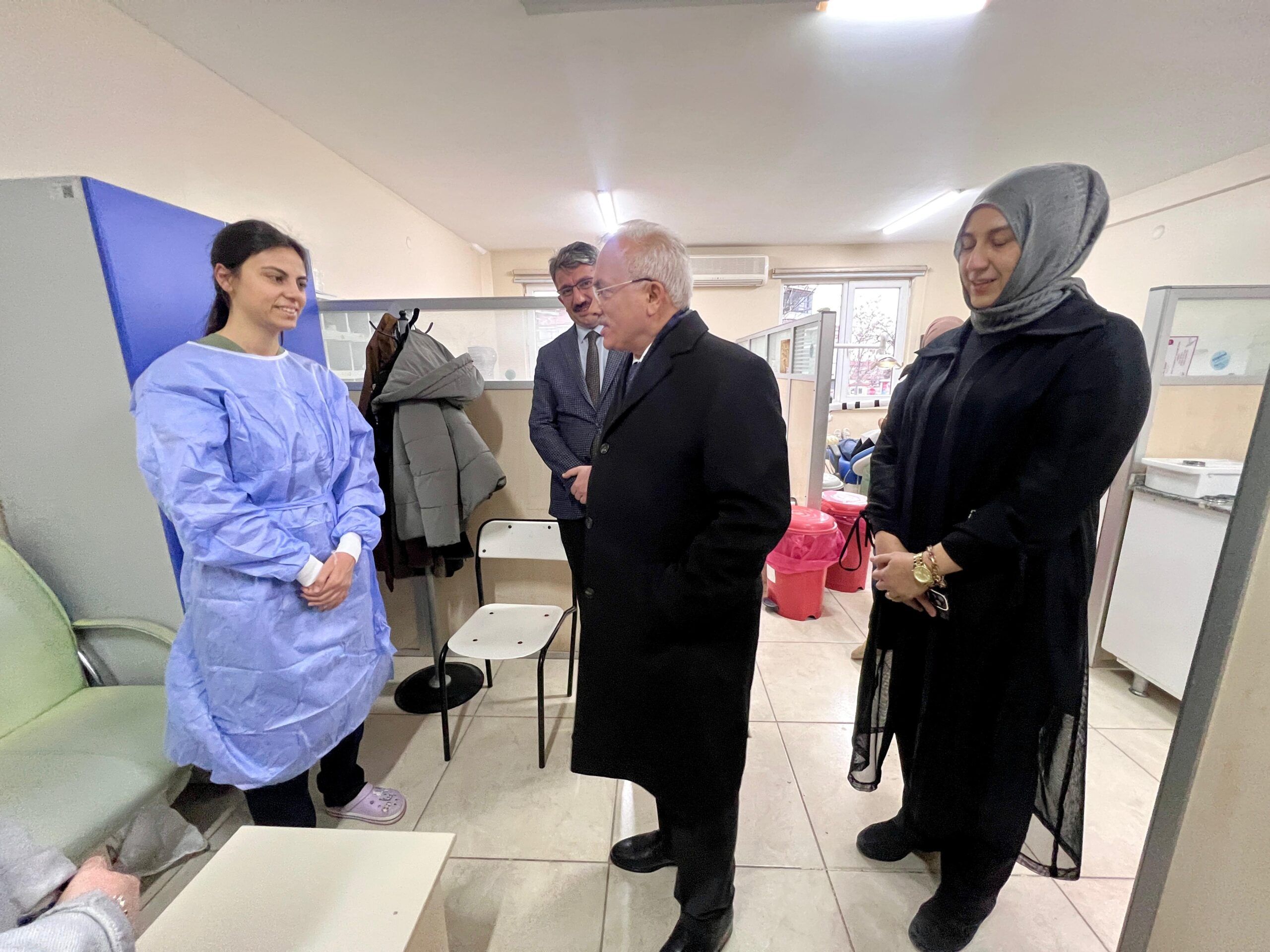 Vali Kumbuzoğlu Aksaray Ağız ve Diş Sağlığı Merkezi’ni ziyaret etti - Birlik Haber Ajansı