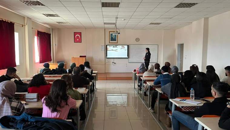 Kars'ta 'Esirler Annesi Meryem Atmaca' hakkında genç nesiller bilgilendiriliyor - Birlik Haber Ajansı