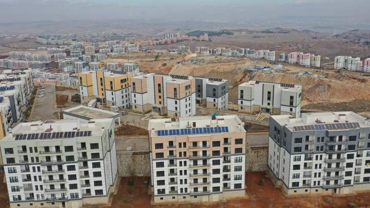Şanlıurfa Valisi: Depremzedeler yıl sonuna kadar konutlarını teslim alacak - Birlik Haber Ajansı