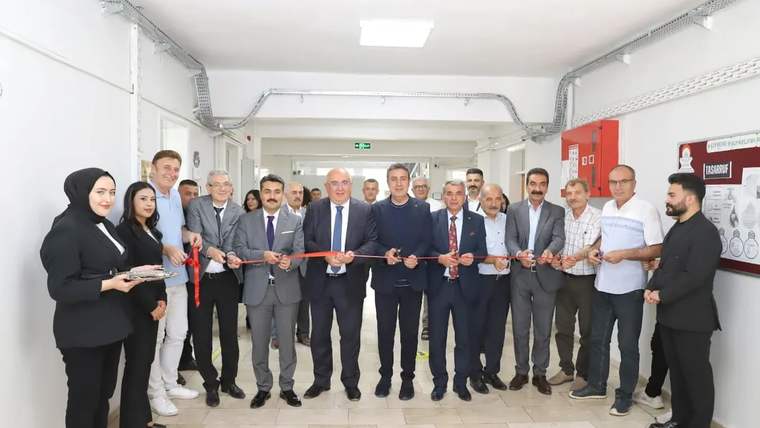 Sivas'ta Kuaförlük Atölyesi Açıldı: Gençlere Mesleki Eğitim Fırsatı