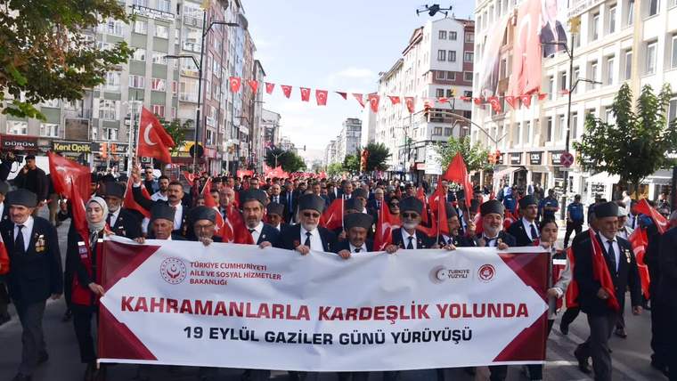 Sivas'ta Gaziler Günü Coşkuyla Kutlandı / Kahramanlara Minnet Yolculuğu
