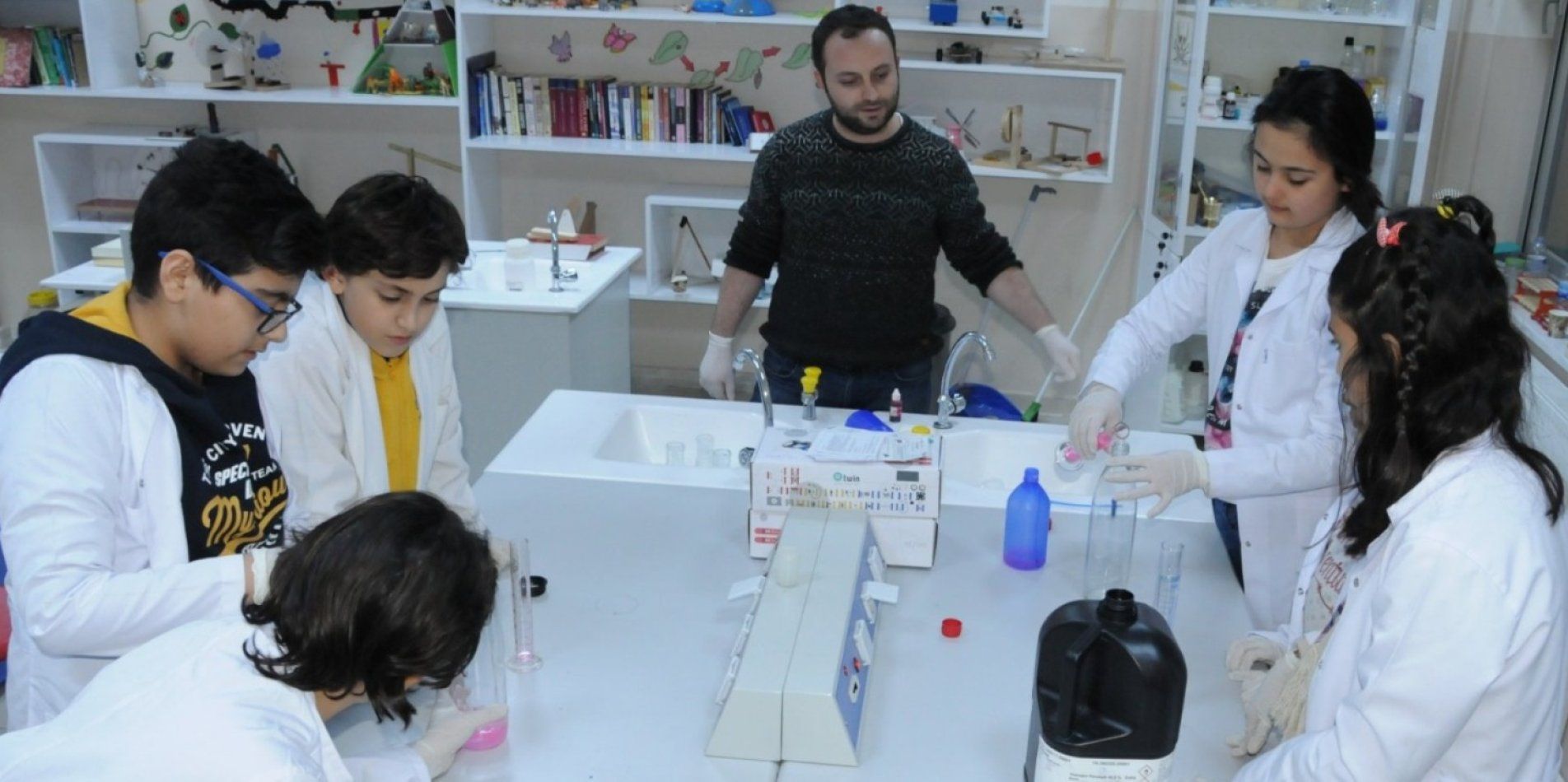 Öğretmenlerin Ders Saatlerine Yeni Düzenleme - Birlik Haber Ajansı