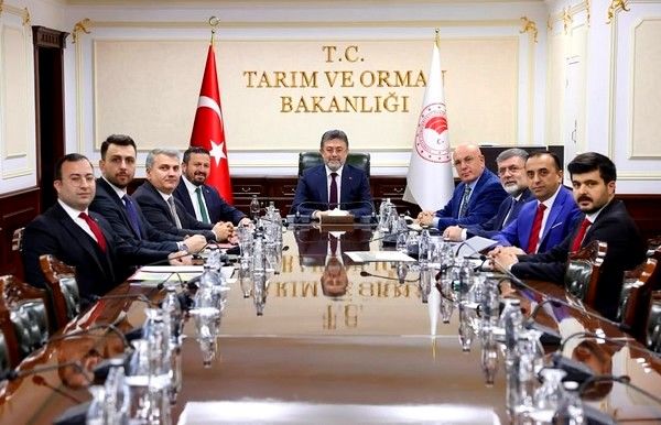AK Parti'li Başkan Mehmet Aydemir'den Ankara çıkarması