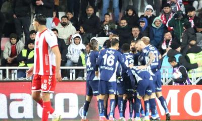 Sivasspor Fenerbahçe Maç Sonucu 3-1 İşte Maçın Tüm Detayları