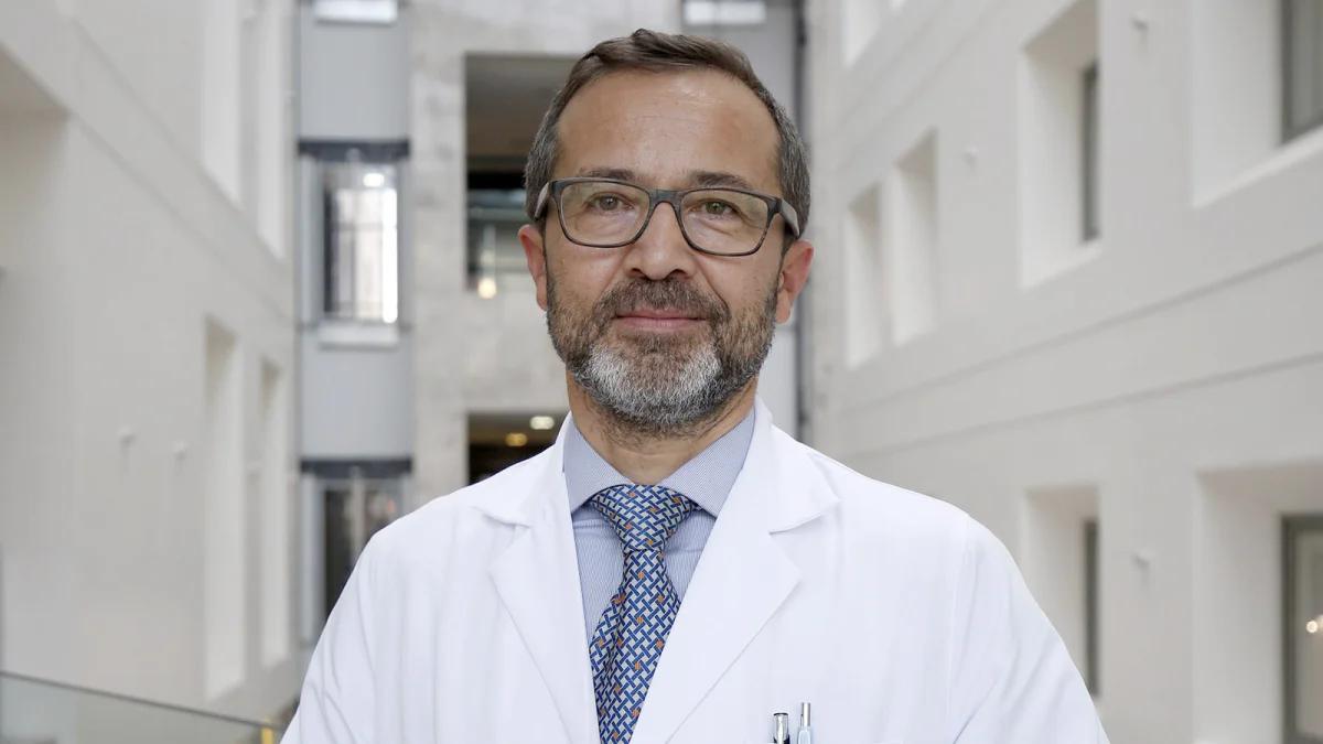 Çocuklarda Omuz ve Sırt Asimetrisine Dikkat: Skolyozun İlk İşaretleri Sessizce İlerleyebilir