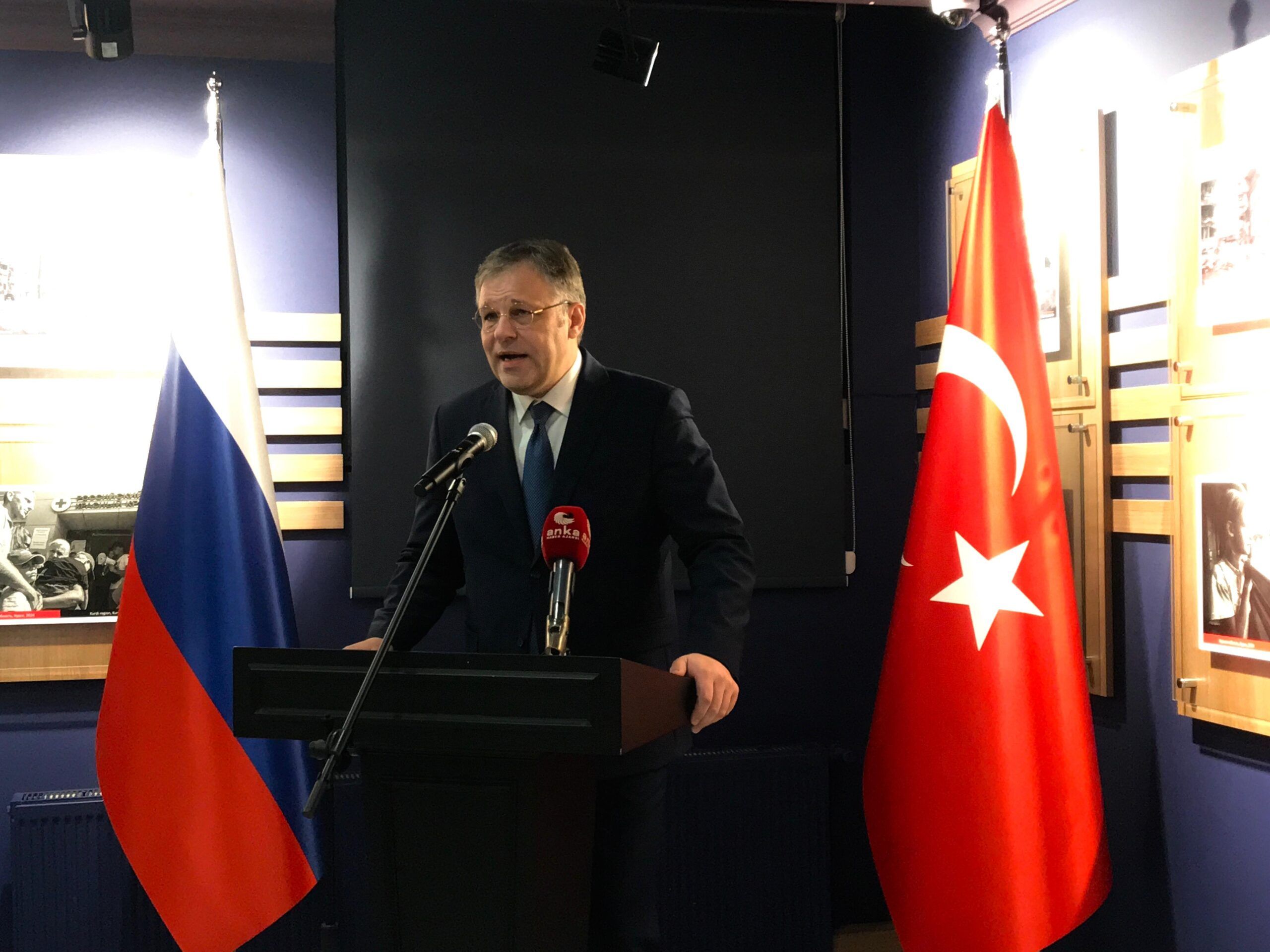 Rusya Dışişleri Bakanlığı yetkilisi Miroşnik: Müzakereler iki ülkenin anlaştığı her ülkede yapılabilir - Birlik Haber Ajansı