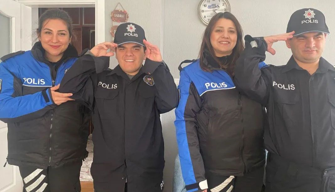 Burdur’da Furkan ve Ali kardeşlerin polis olma hayali gerçek oldu - Birlik Haber Ajansı
