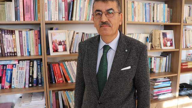 Türkiye’de Aile Yapısı Neden Değişiyor? Prof. Dr. Vehbi Ünal’dan Çarpıcı Analiz