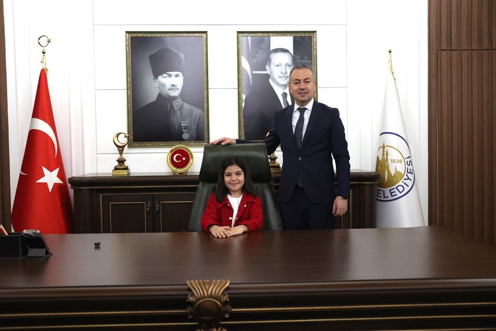 Başkan Uzun, 23 Nisan'da Makamını Çocuk Başkana Devretti!
