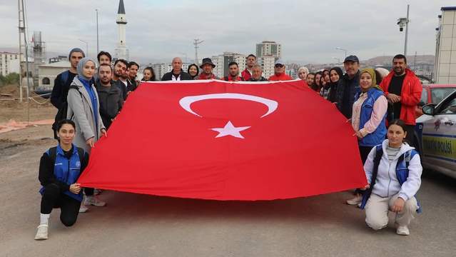 Sivas'ta 29 Ekim Cumhuriyet Bayramı Coşkusu Cumhuriyet Yürüyüşü ile Yaşandı
