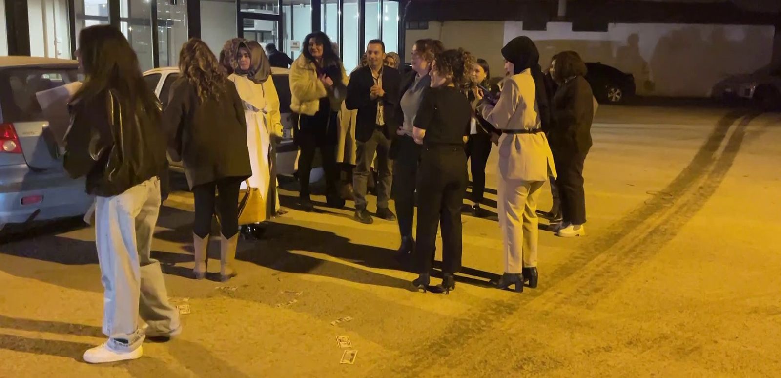 Sivas’ta Doktora Unutulmaz Veda! “Aracına Tır Çarptı” Dediler, Davul-Zurna ile Uğurladılar
