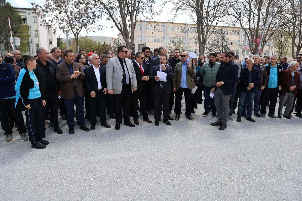 SCÜ Personelinden Banka Promosyonu Tepkisi: “Maaş Bizim, Karar Bizim”