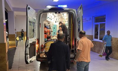 Eski Bitlis Valisi Erol Karaömeroğlu, Sivas'ta Geçirdiği Trafik Kazasında Hayatını Kaybetti