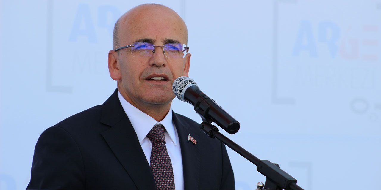 Bakan Şimşek'ten asgari ücret çıkışı: Enflasyona ezdirmeyeceğiz