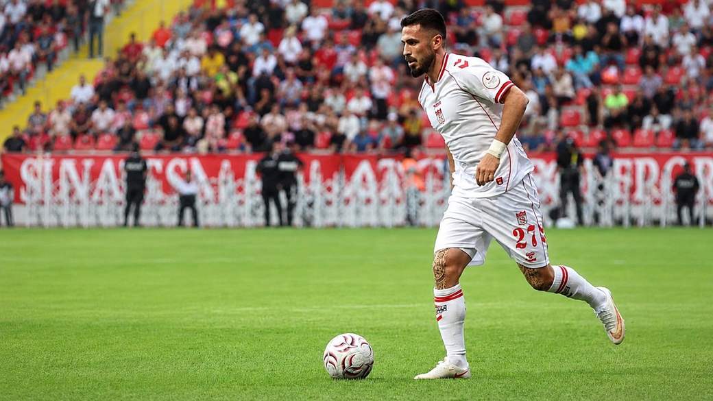 Sivasspor ilk deplasman sınavında sınıfta kaldı!