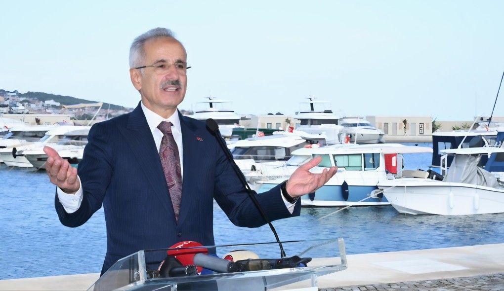 Mersin Limanı’na mega gemi hizmeti için yeni adım - Birlik Haber Ajansı