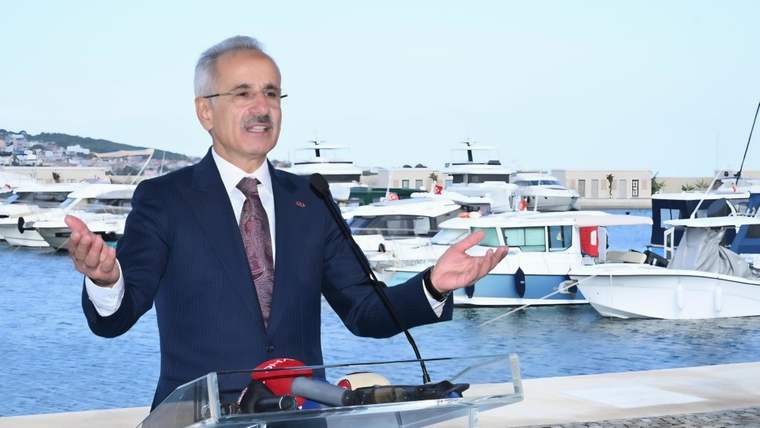 Mersin Limanı’na mega gemi hizmeti için yeni adım - Birlik Haber Ajansı