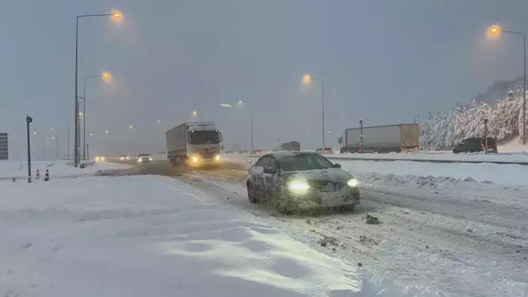Bolu Dağı'nda trafik açıldı!