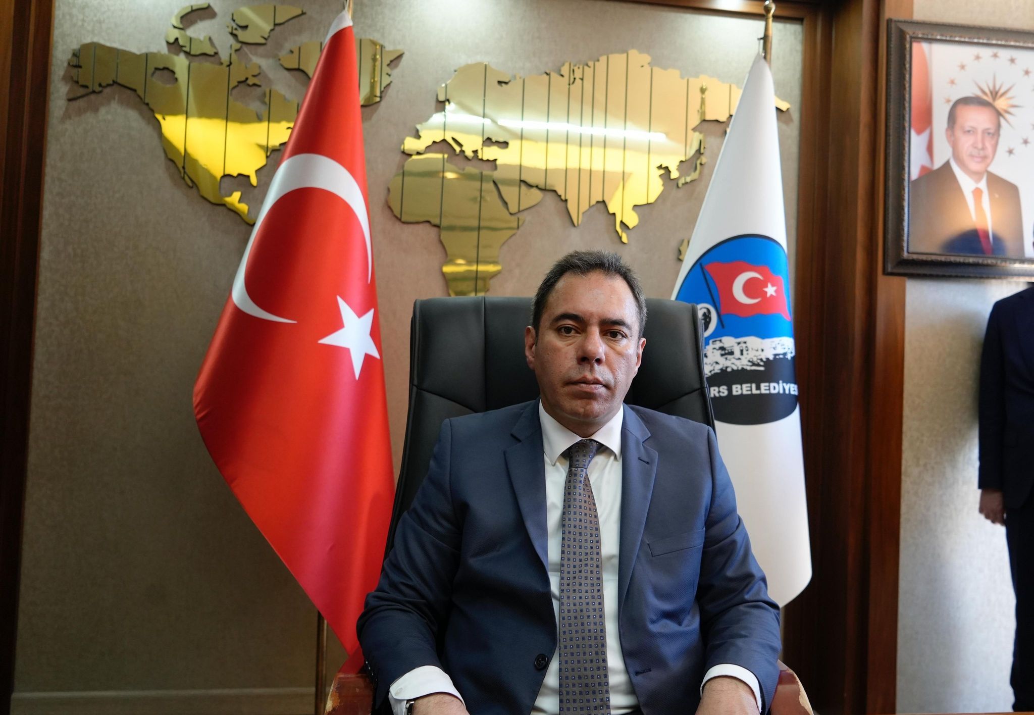 Kars Belediye Başkanı Ötüken Senger, Kars 36 Spor Kulübü'ne yönelik saldırıyı kınadı - Birlik Haber Ajansı