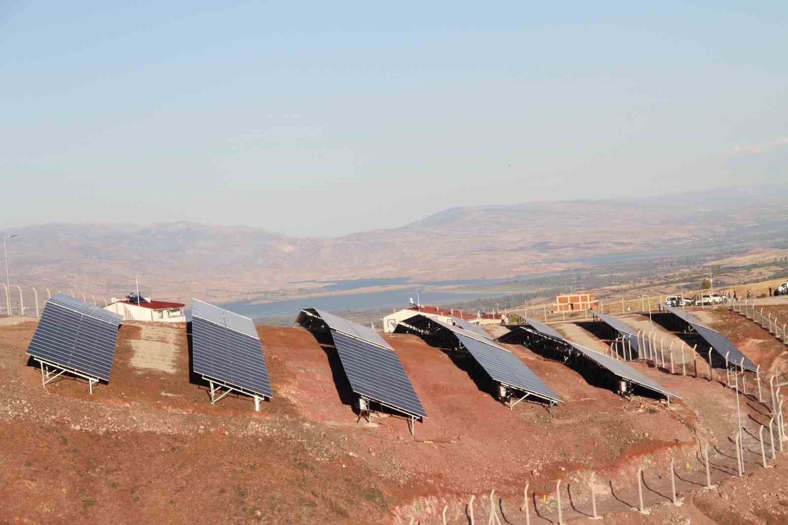 Suşehri’nde yeni GES üretime başladı, enerji sisteme verildi