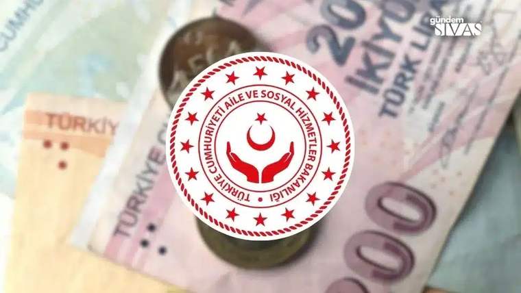 Türk lirası banknotları ve madeni paralar üzerinde Aile ve Sosyal Hizmetler Bakanlığı logolu rozet bulunuyor.