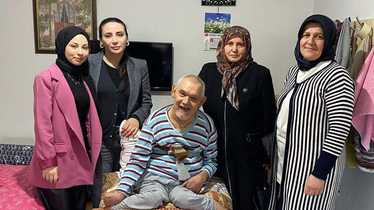 AK Parti Ankara Kadın Kolları Başkanı ve MKYK üyesinden Beypazarı ziyareti - Birlik Haber Ajansı