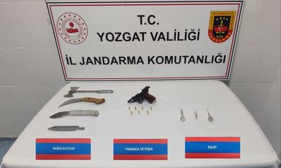 Şüpheli Otomobilde Tabanca ve Balta Ele Geçirildi: Yozgat’ta Uyuşturucu ve Silah Operasyonu