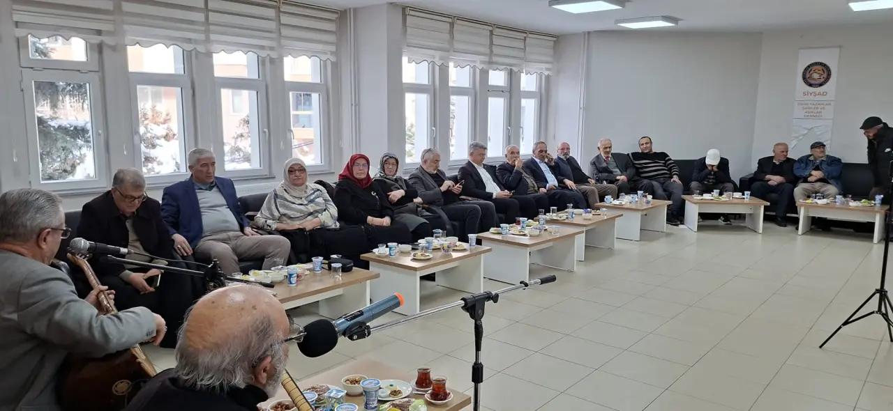 Sivas’ta Şiir ve Âşık Geleneği Huzurevinde Buluştu: Zeki Karasu Onuruna Anlamlı Kültür Programı