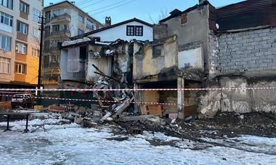 Sivas’ta Metruk Binada Beklenmedik Çökme: Halit Rıfat Paşa Mahallesi’nde Kısa Süreli Panik
