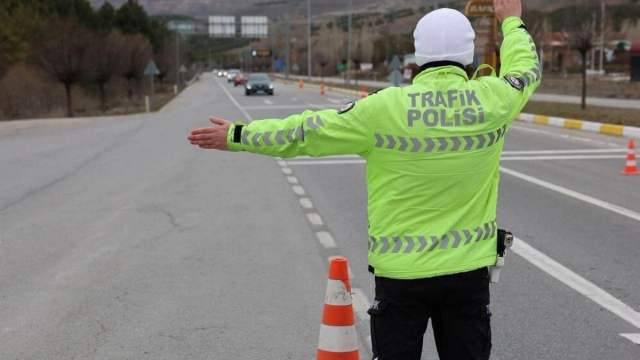 Sivas'ta Trafik Denetimleri: 35 Ehliyet Geri Alındı