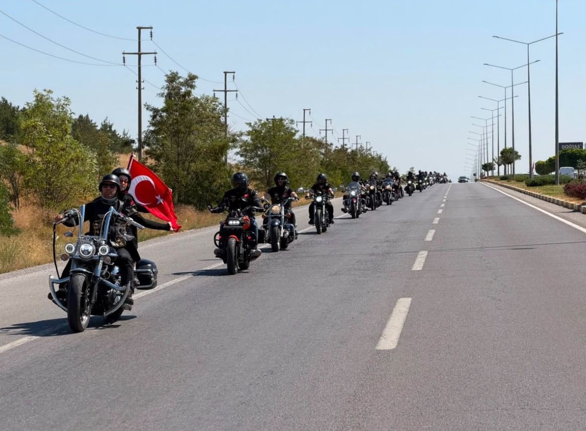 400 Motosikletli Sivas Sokaklarında!