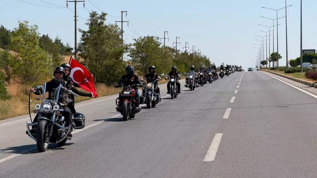 400 Motosikletli Sivas Sokaklarında!