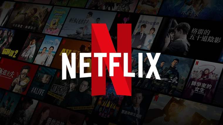 Netflix logosu, farklı film ve dizi afişlerinden oluşan koyu renkli kolajın ortasında yer alıyor.