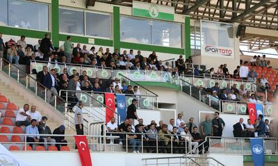 Sivas'ta Üçüncü Geleneksel Muhsin Yazıcıoğlu Uluslararası Karakucak Güreşleri Coşkuyla Tamamlandı