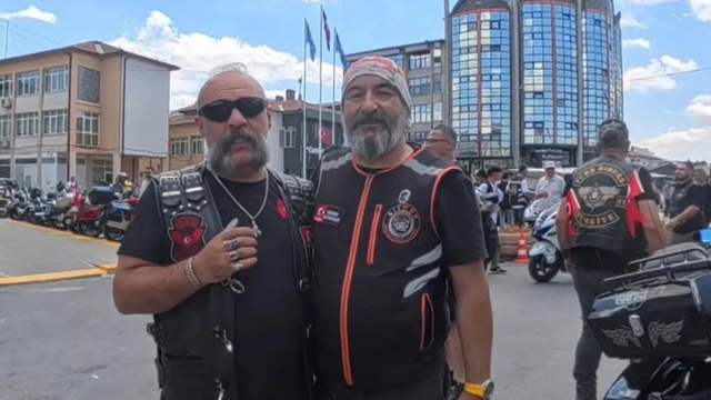 "Burada Motosikletler Değil, Dostluk Yarışıyor''
