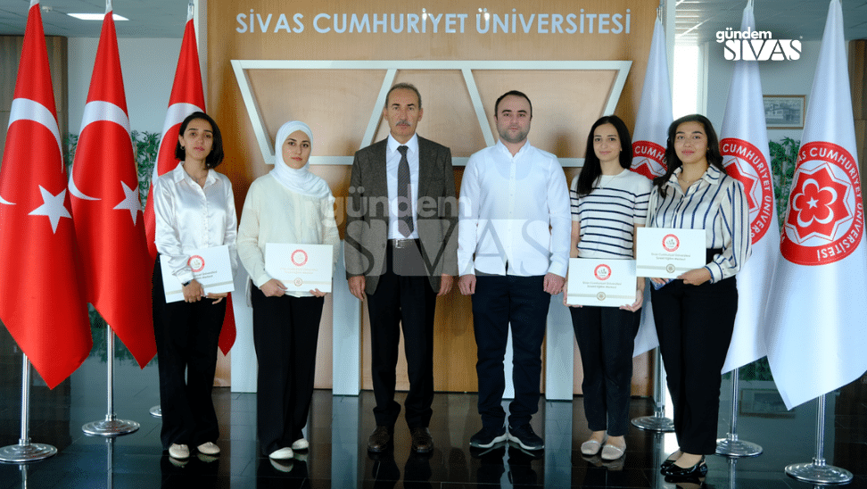 SCÜ'de Kursiyerlere Sertifikalar Dağıtıldı