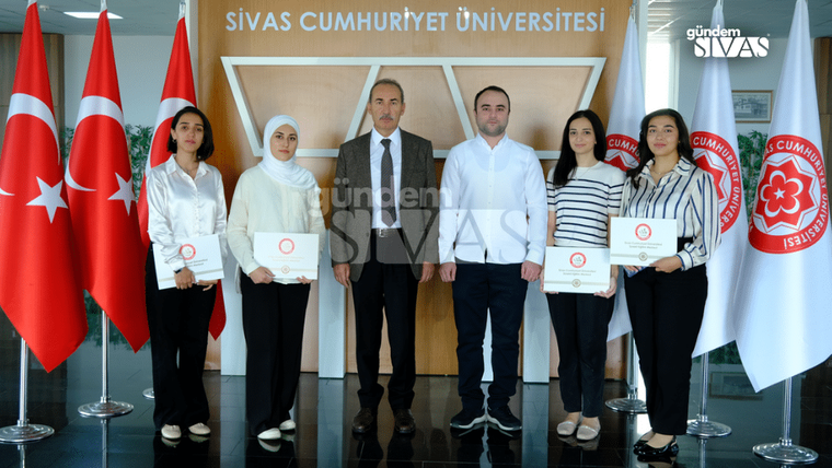 SCÜ'de Kursiyerlere Sertifikalar Dağıtıldı