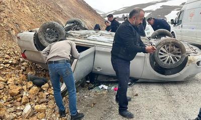 İmranlı’da Korkutan Kaza: Takla Atan Otomobilde 3 Kişi Yaralandı