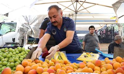 Pazarlarda Sıkı Denetim: Zabıtanın Gramaj Kontrolünden Esnaf Başarıyla Geçti
